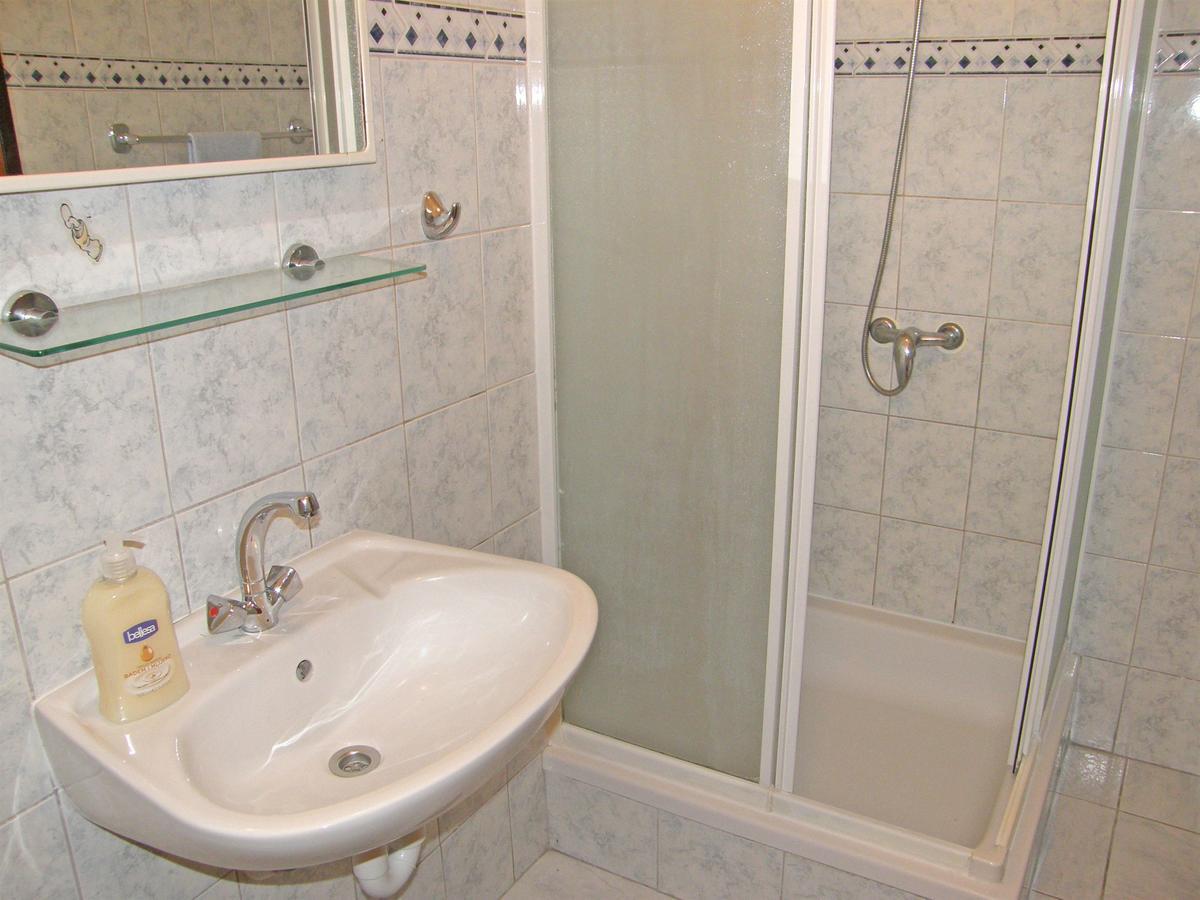 Apartments Jurica Примоштен Экстерьер фото